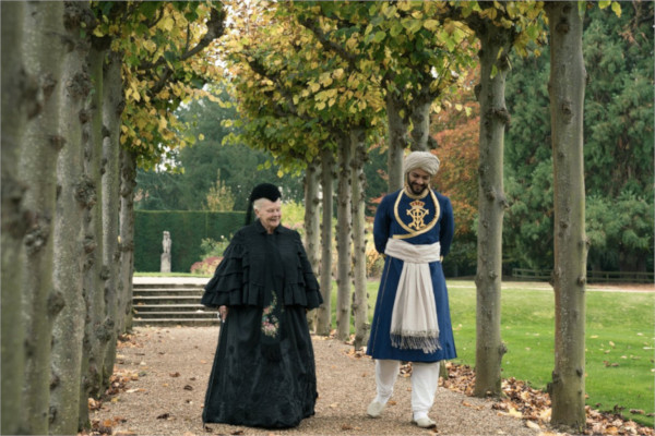 viktorija-i-abdul-01 viktorija-i-abdul-01